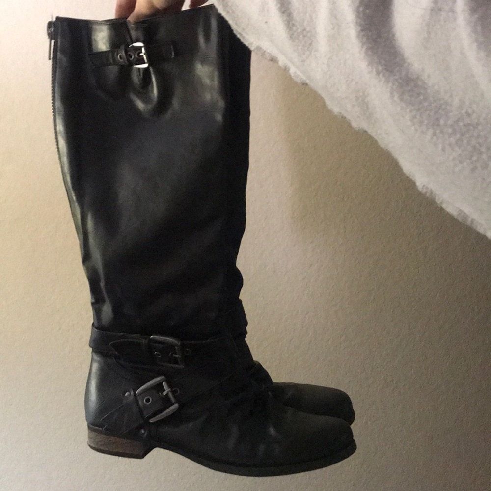 Carlos Boots